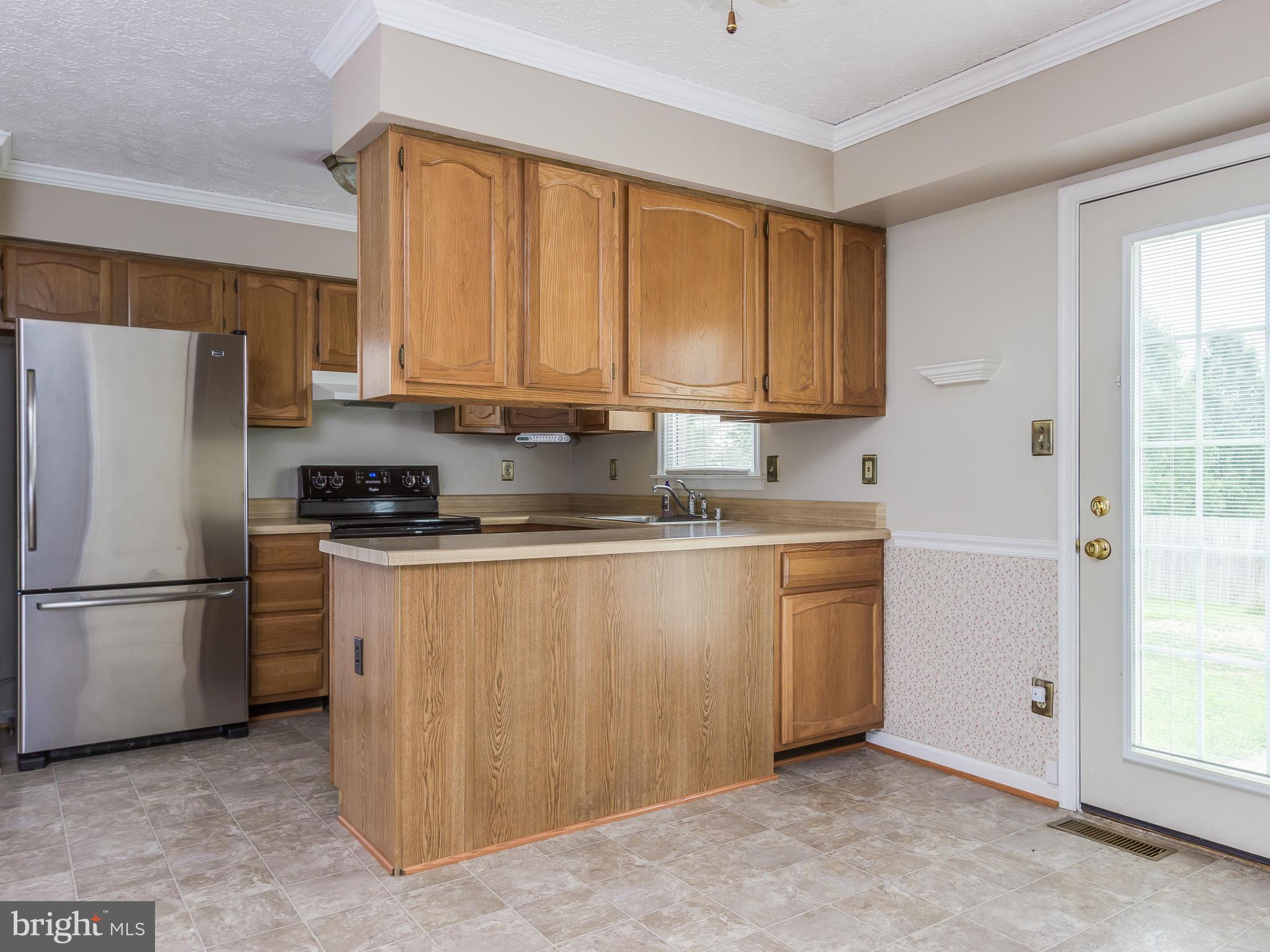 200 Woodrow Road Winchester, VA 22602 - Photo 7 of 30 Kitchen
