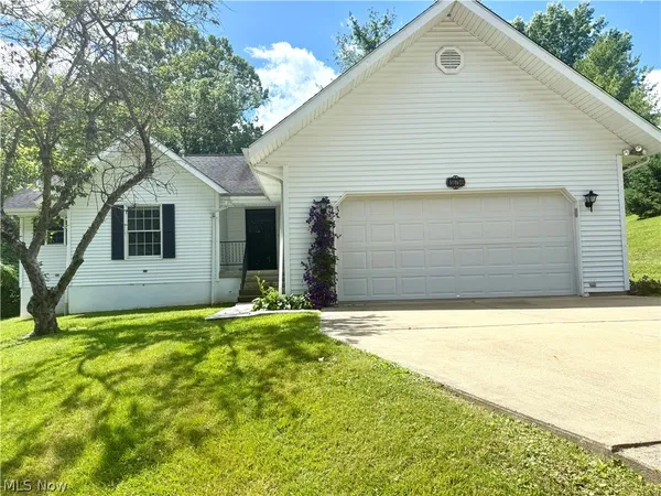 $234,900 | 55794 Bell Haven, Bellaire, OH 43906