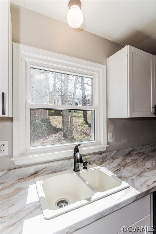 9706 Snowhill Road Richmond, VA 23235 - Photo 8 of 30 Gallery Image 8