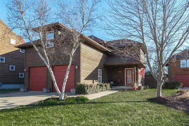 $374,900 | 605 Parkside Court, Baldwin City, KS 66006