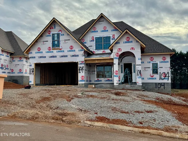 $709,500 | 8848 Dancing Bear Lane, Knoxville, TN 37923