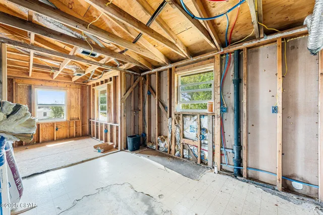 $220,000 | 819 Russ Lake Drive, Panama City, FL 32404