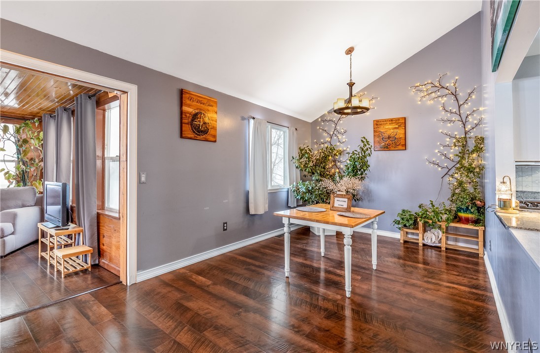 4788 Mapleton Road Pendleton, NY 14094 - Photo 13 of 38