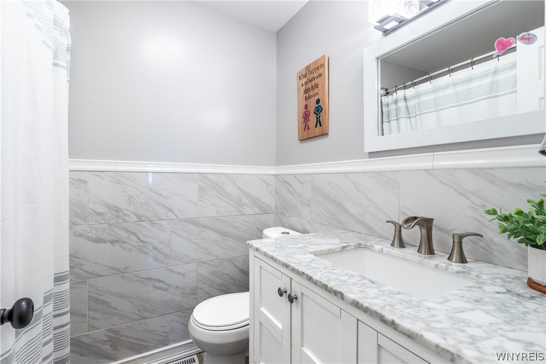 4788 Mapleton Road Pendleton, NY 14094 - Photo 18 of 38