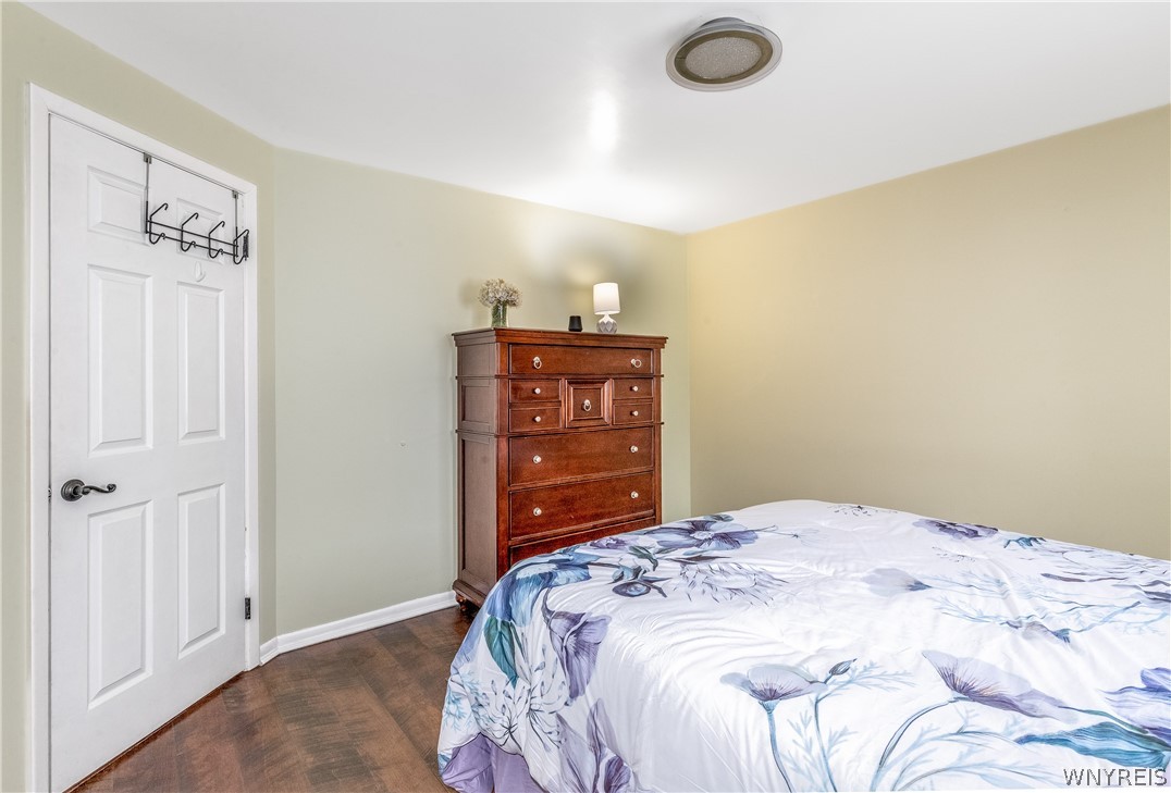 4788 Mapleton Road Pendleton, NY 14094 - Photo 21 of 38