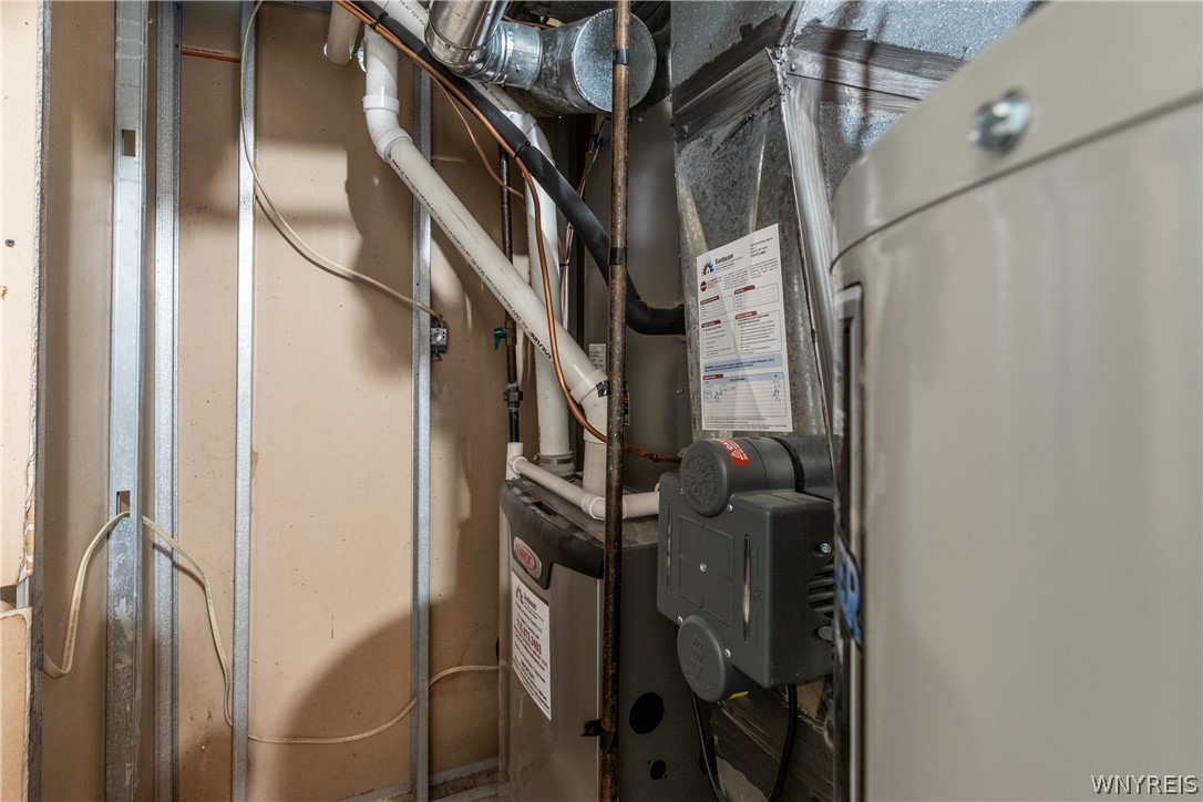 4788 Mapleton Road Pendleton, NY 14094 - Photo 27 of 38