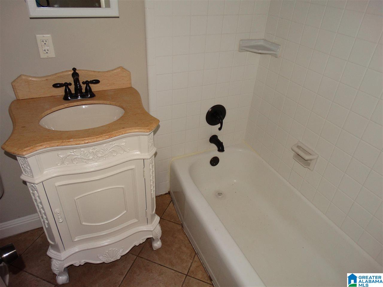 440 Burgundy Road Birmingham, AL 35215 - Photo 20 of 28