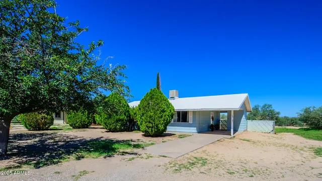 $193,725 | 785 East Country Club Drive, Benson, AZ 85602