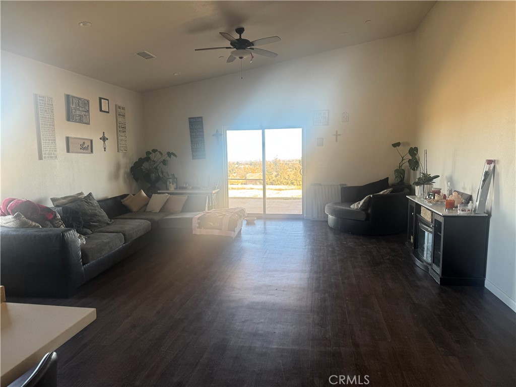 8625 Flowerfield Road Phelan, CA 92371 - Photo 3 of 7