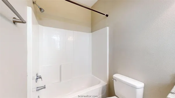 $2,400 | 2139 Big River Street, College Station, TX 77840