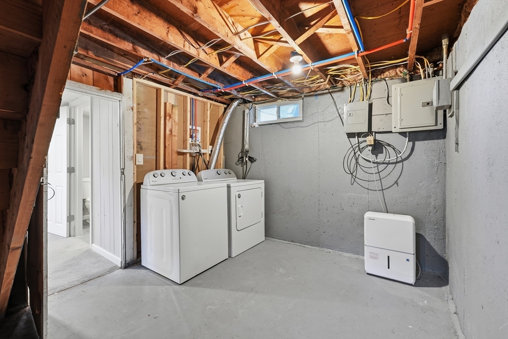 109 Bretton Road Springfield, MA 01119 - Photo 30 of 42