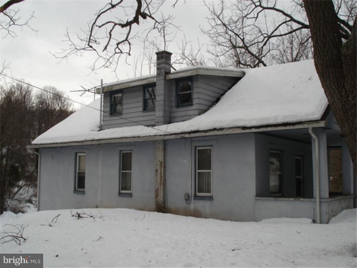 1233 Golf Course Road Birdsboro, PA 19508 - Photo 3 of 11 Gallery Image 3