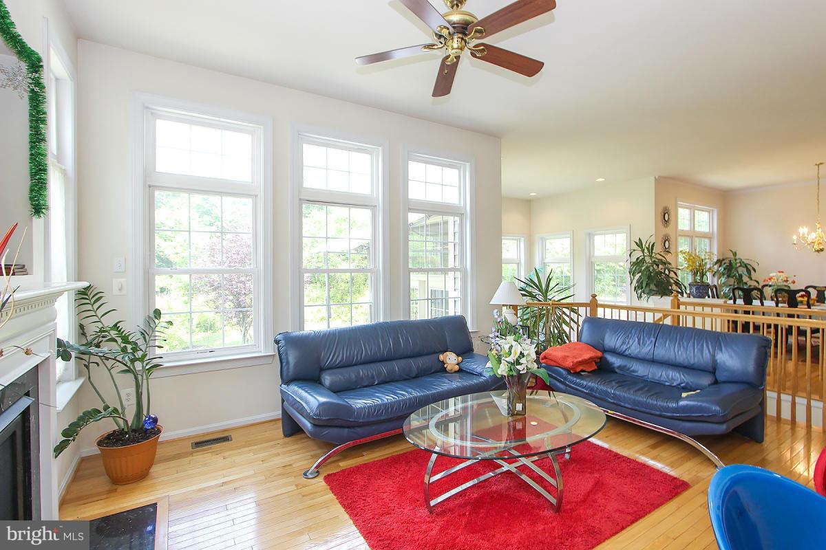 1613 Rising Ridge Road Mount Airy, MD 21771 - Photo 11 of 30 Family Room