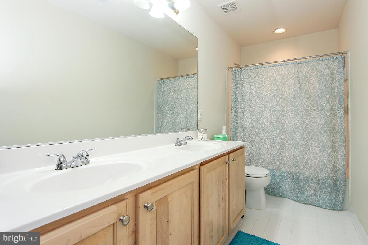 1613 Rising Ridge Road Mount Airy, MD 21771 - Photo 28 of 30 Bath