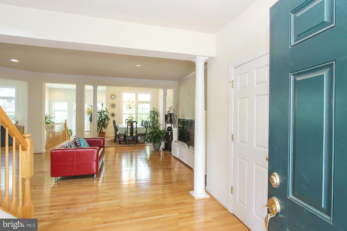1613 Rising Ridge Road Mount Airy, MD 21771 - Photo 5 of 30 Foyer