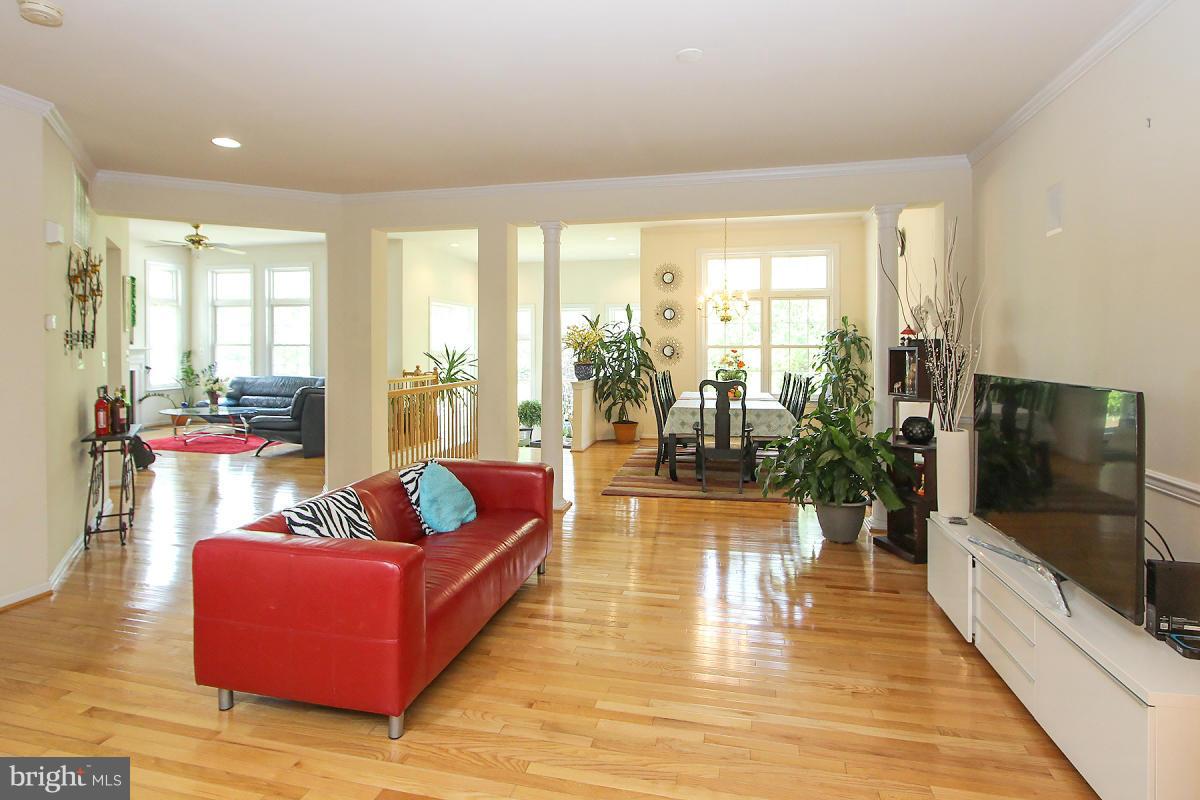 1613 Rising Ridge Road Mount Airy, MD 21771 - Photo 8 of 30 Living/Dining Room