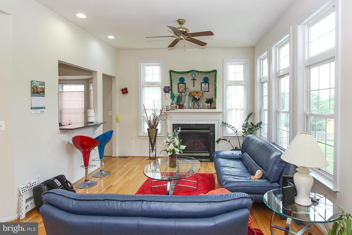 1613 Rising Ridge Road Mount Airy, MD 21771 - Photo 10 of 30 Family Room