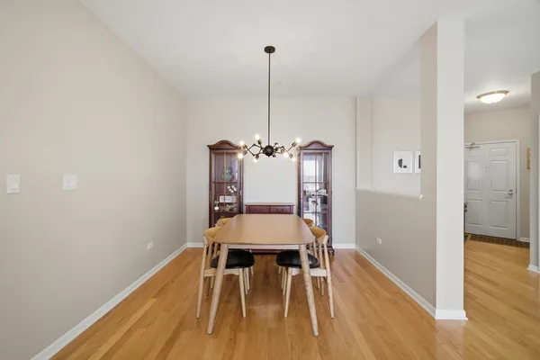 $444,900 | 1781 Tudor Lane, Unit 209, Northbrook, IL 60062