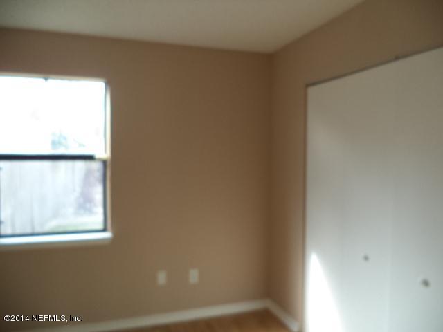 7643 Collins Ridge Boulevard Jacksonville, FL 32244 - Photo 12 of 14 12