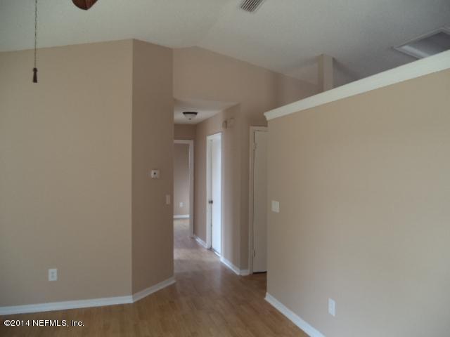 7643 Collins Ridge Boulevard Jacksonville, FL 32244 - Photo 5 of 14 5