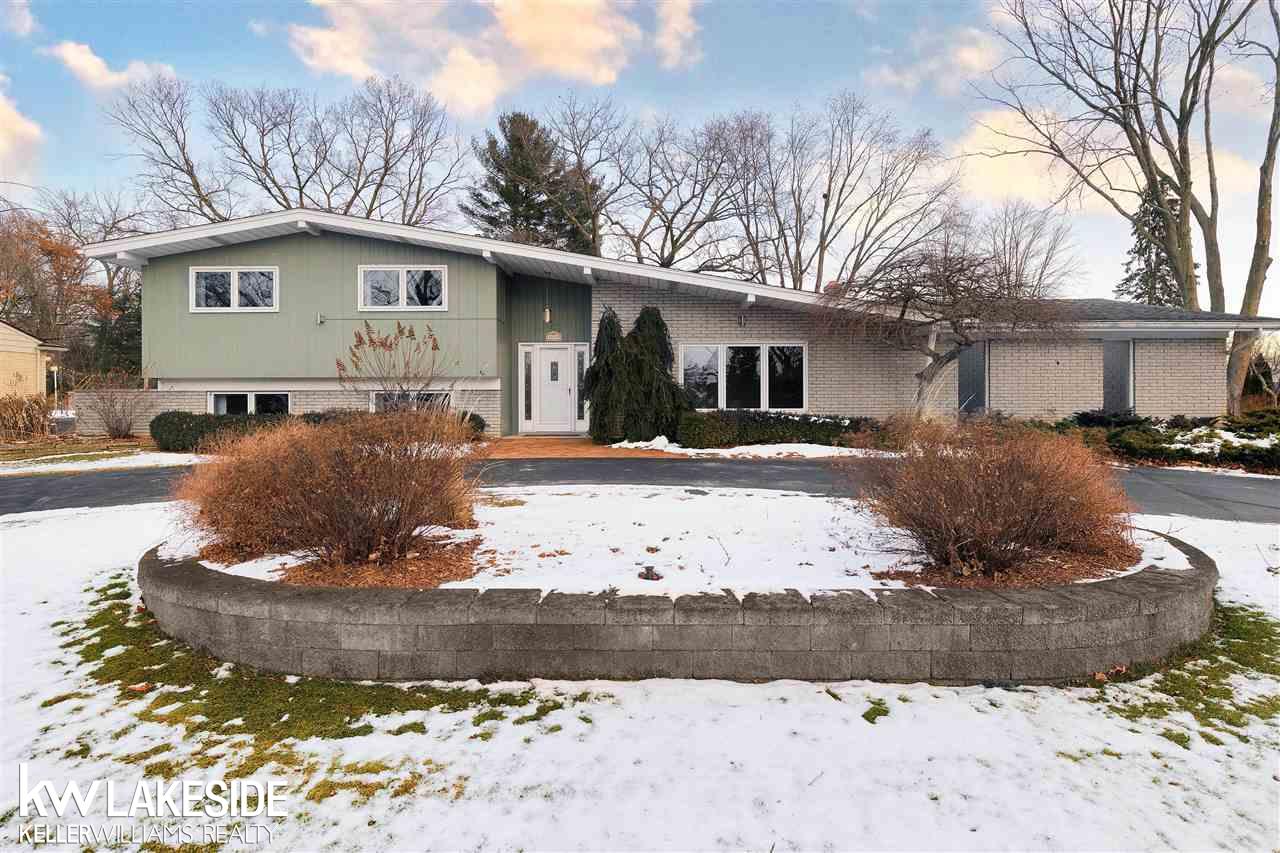 501 Longford Drive Rochester, MI 48309 - Photo 1 of 38 50064535.JPG