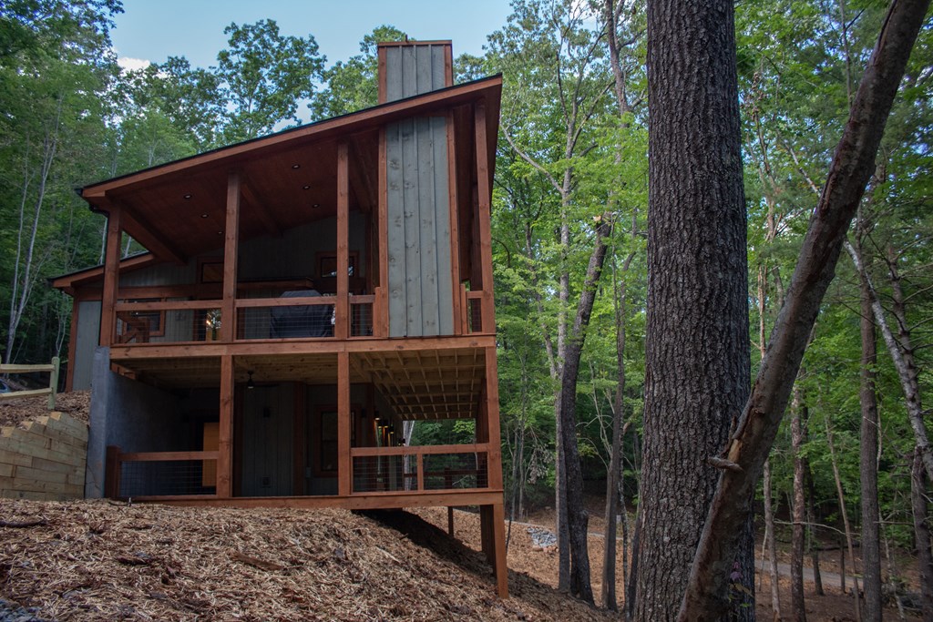 1952 Big Creek Road Blue Ridge, GA 30513 - Photo 10 of 47 Gallery Image 10