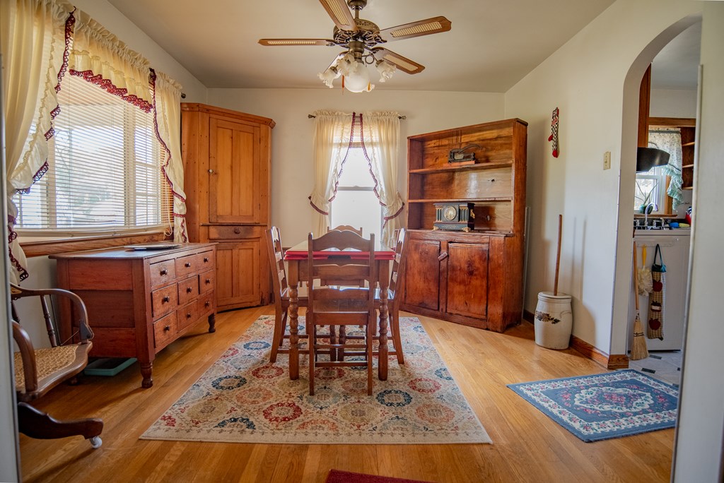 469 Terwilliger Road Parker, PA 16049 - Photo 5 of 47 a living room with furniture rug and window