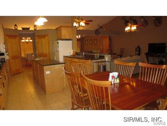 9400 Gunsmoke Road Sparta, IL 62286 - Photo 7 of 24