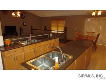 9400 Gunsmoke Road Sparta, IL 62286 - Photo 9 of 24