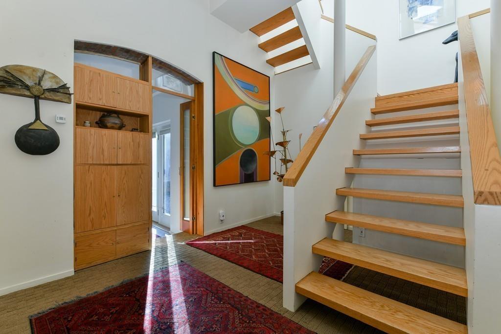 2 Beaver Street Boston, MA 02108 - Photo 3 of 14