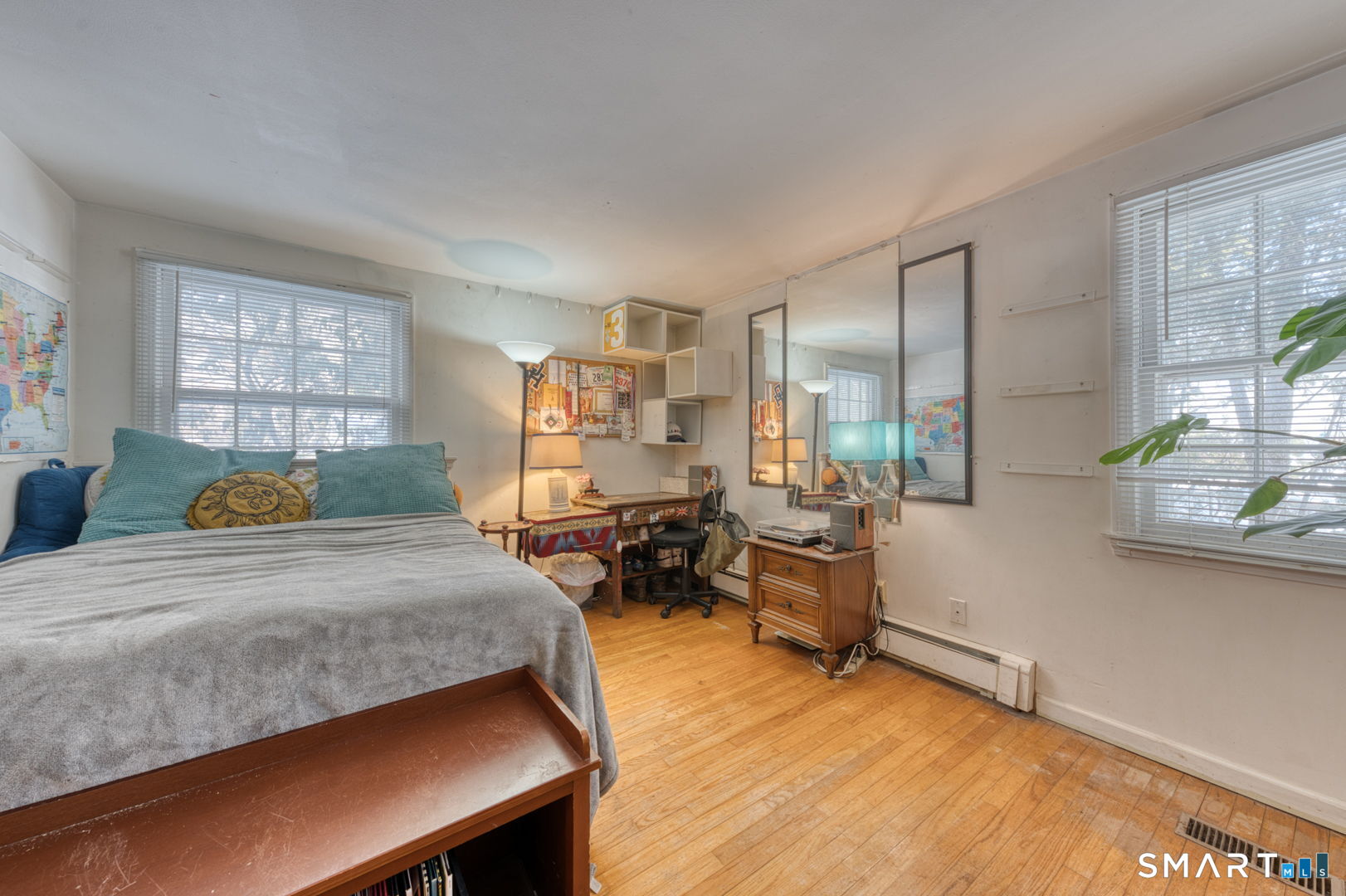 22 Nathans Lane Madison, CT 06443 - Photo 18 of 37 1st Floor Bedroom