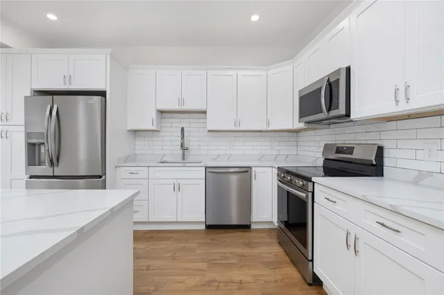 $2,875 | 54 Sutton Street, Unit 5, Providence, RI 02903