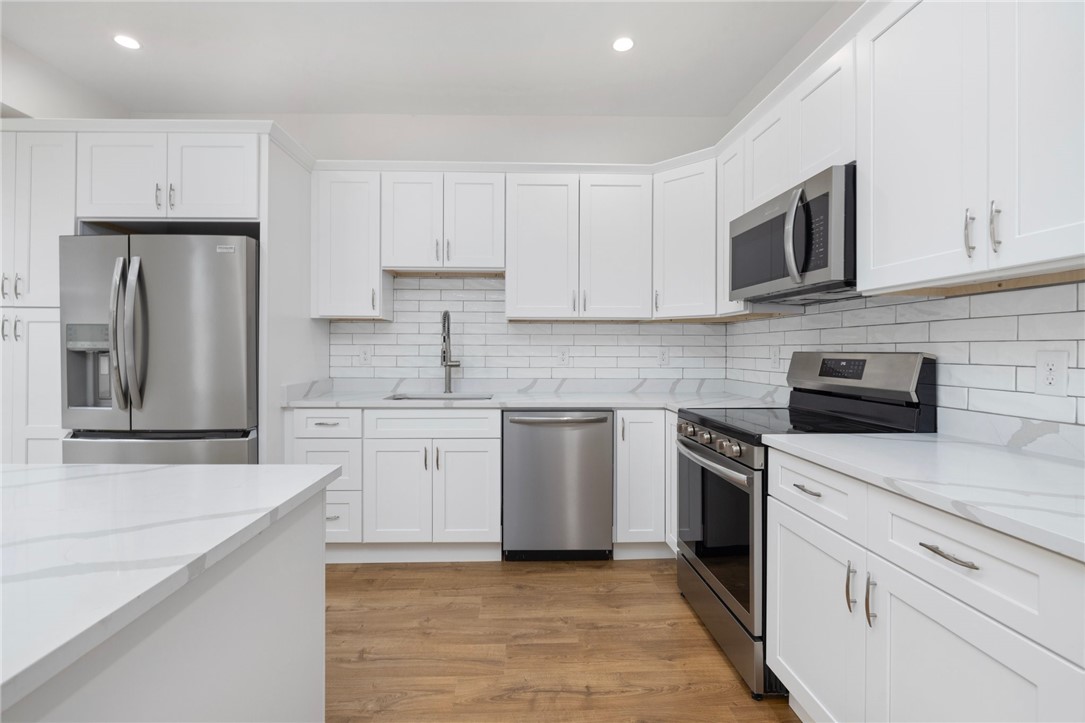 54 Sutton Street, Unit 5 Providence, RI 02903 - Photo 11 of 30