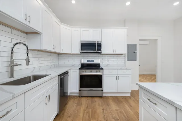 $2,875 | 54 Sutton Street, Unit 5, Providence, RI 02903