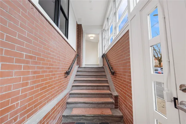 $2,875 | 54 Sutton Street, Unit 5, Providence, RI 02903