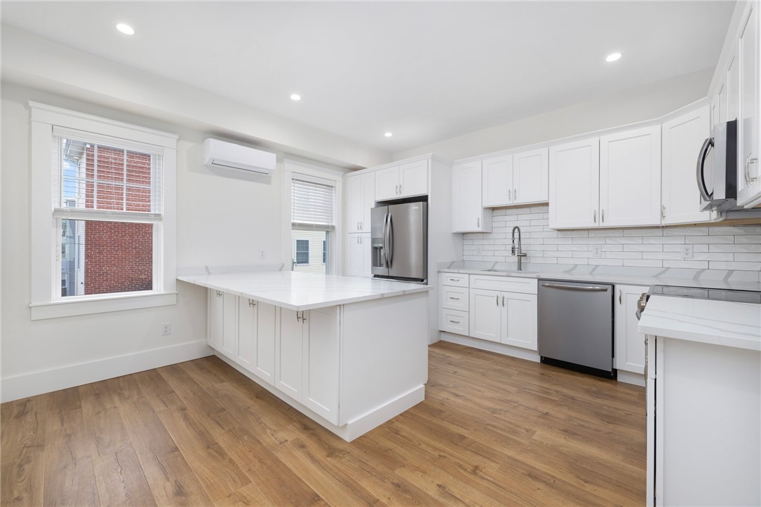 54 Sutton Street, Unit 5 Providence, RI 02903 - Photo 8 of 30