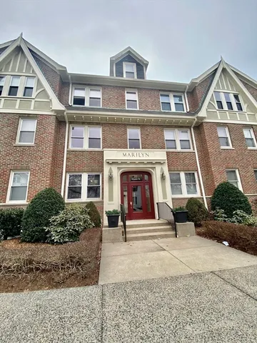 $1,800 | 22 Atlantic Street, Unit 9, Lynn, MA 01902