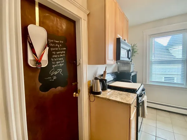 $1,800 | 22 Atlantic Street, Unit 9, Lynn, MA 01902