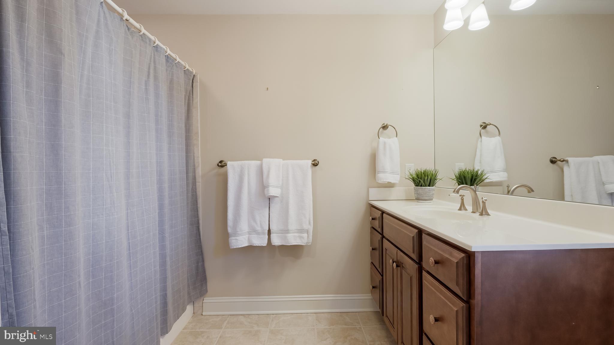 12 Garden Path Doylestown, PA 18901 - Photo 39 of 58 Full Bath