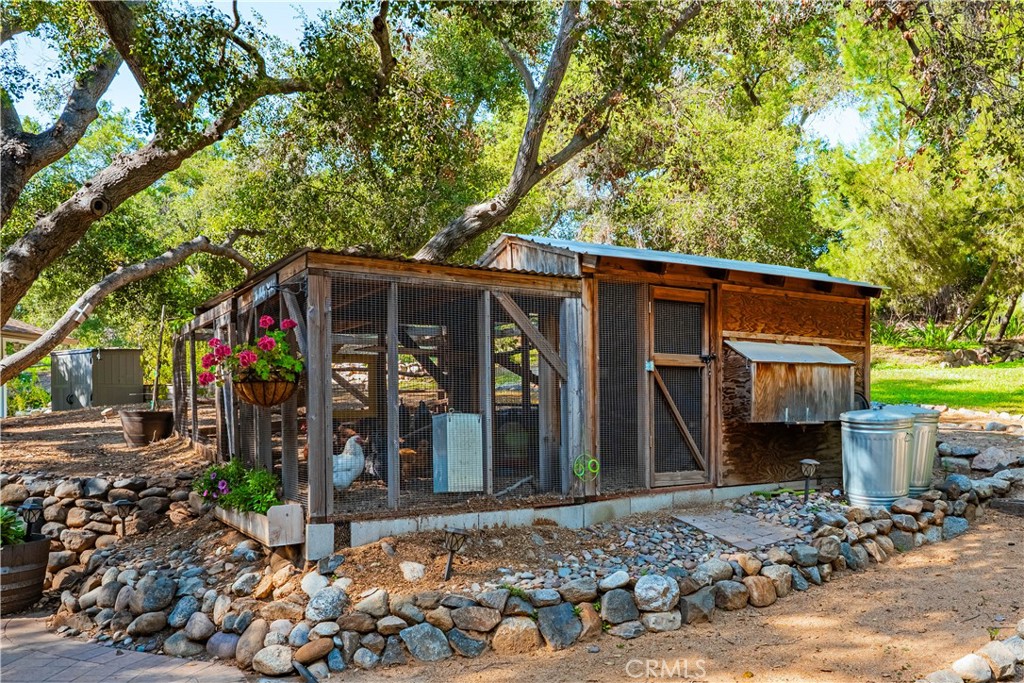 2490 Heyneman Hollow Fallbrook, CA 92028 - Photo 17 of 74