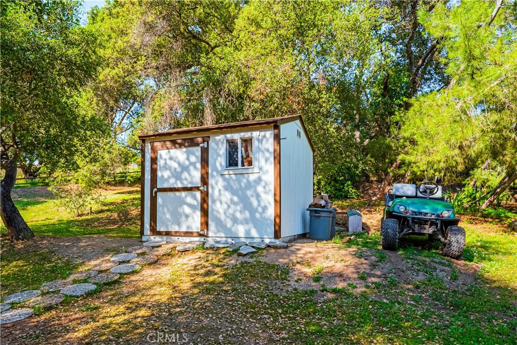 2490 Heyneman Hollow Fallbrook, CA 92028 - Photo 19 of 74