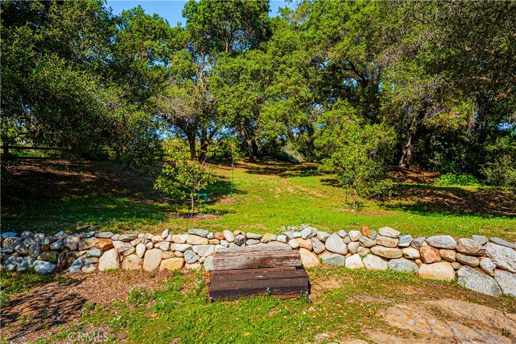 2490 Heyneman Hollow Fallbrook, CA 92028 - Photo 22 of 74