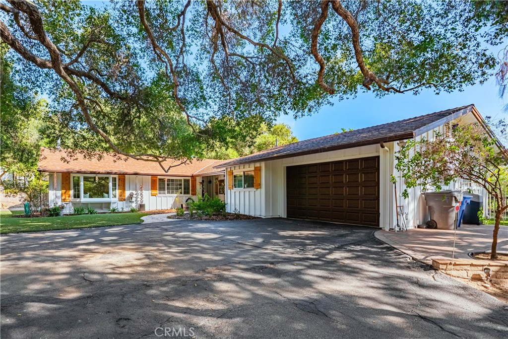 2490 Heyneman Hollow Fallbrook, CA 92028 - Photo 23 of 74