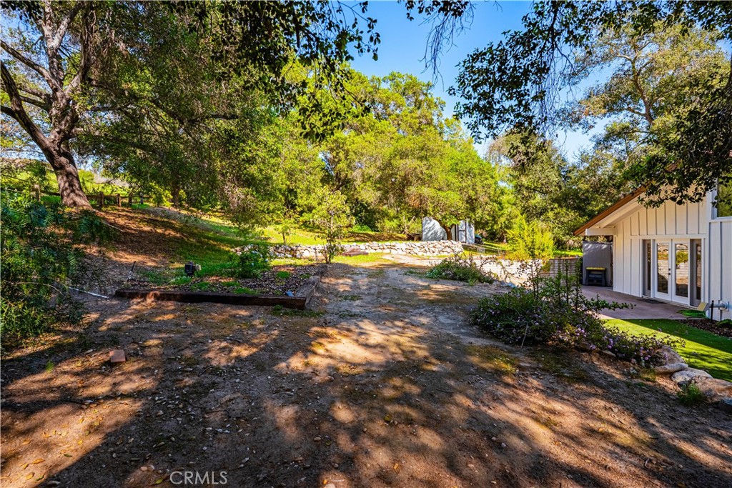 2490 Heyneman Hollow Fallbrook, CA 92028 - Photo 27 of 74