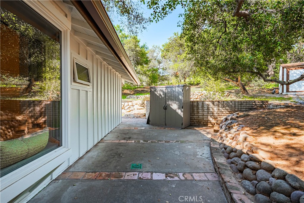 2490 Heyneman Hollow Fallbrook, CA 92028 - Photo 37 of 74