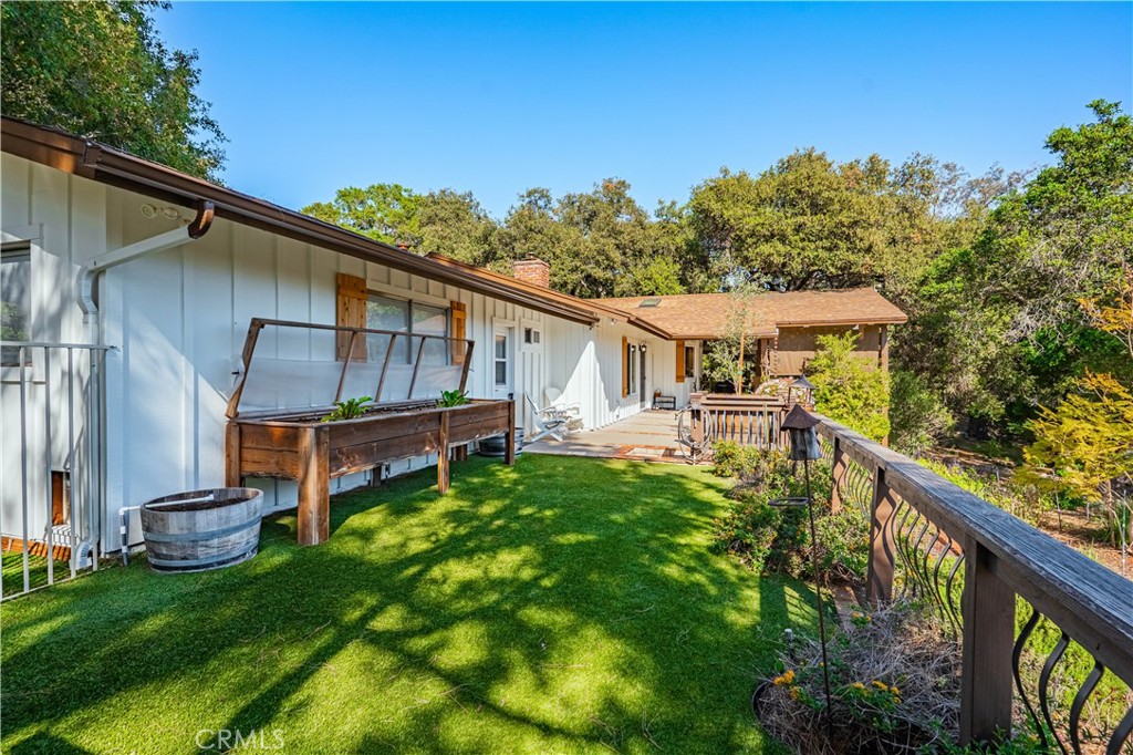 2490 Heyneman Hollow Fallbrook, CA 92028 - Photo 6 of 74