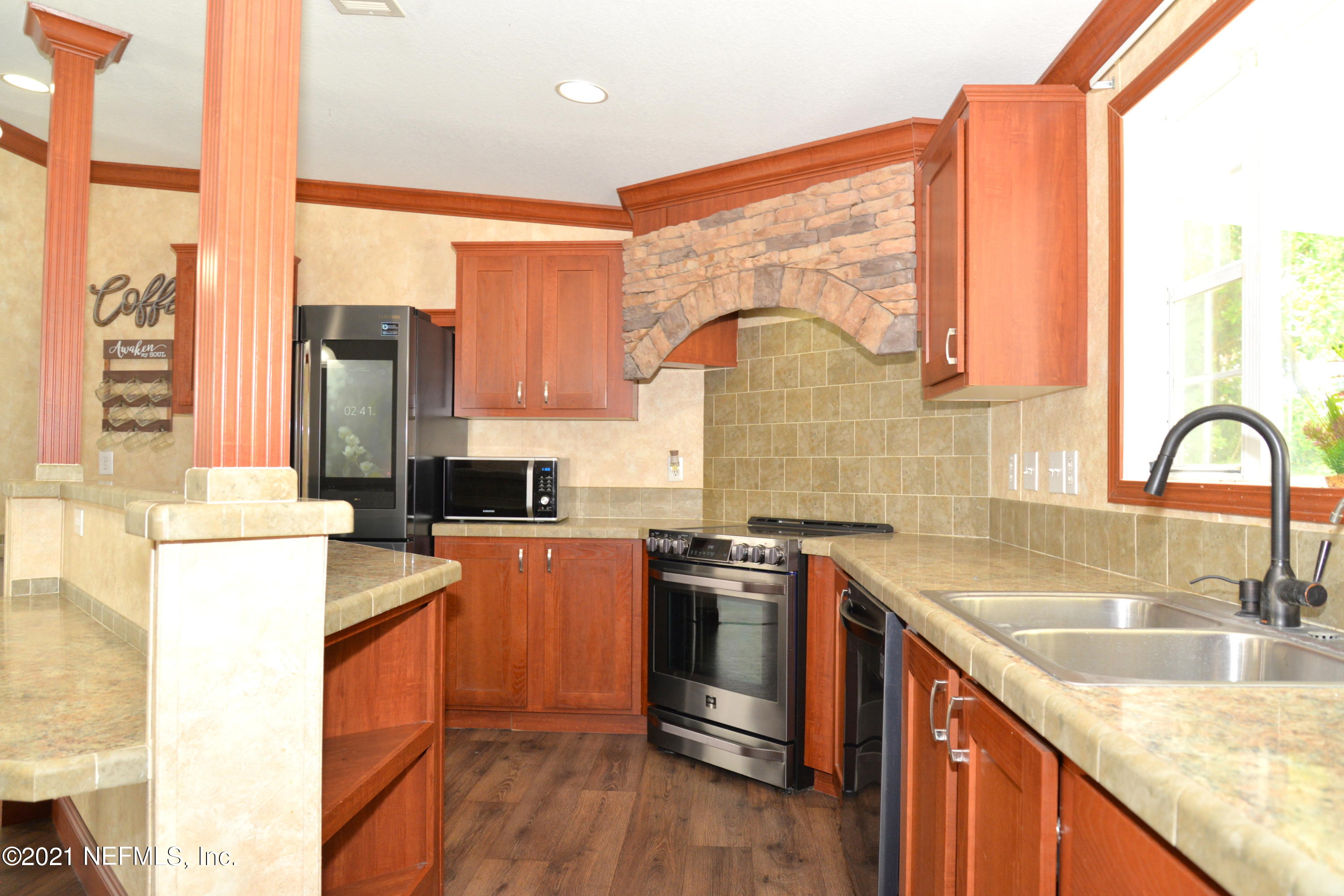 11425 Wingate Road North Jacksonville, FL 32218 - Photo 12 of 37 KITCHEN