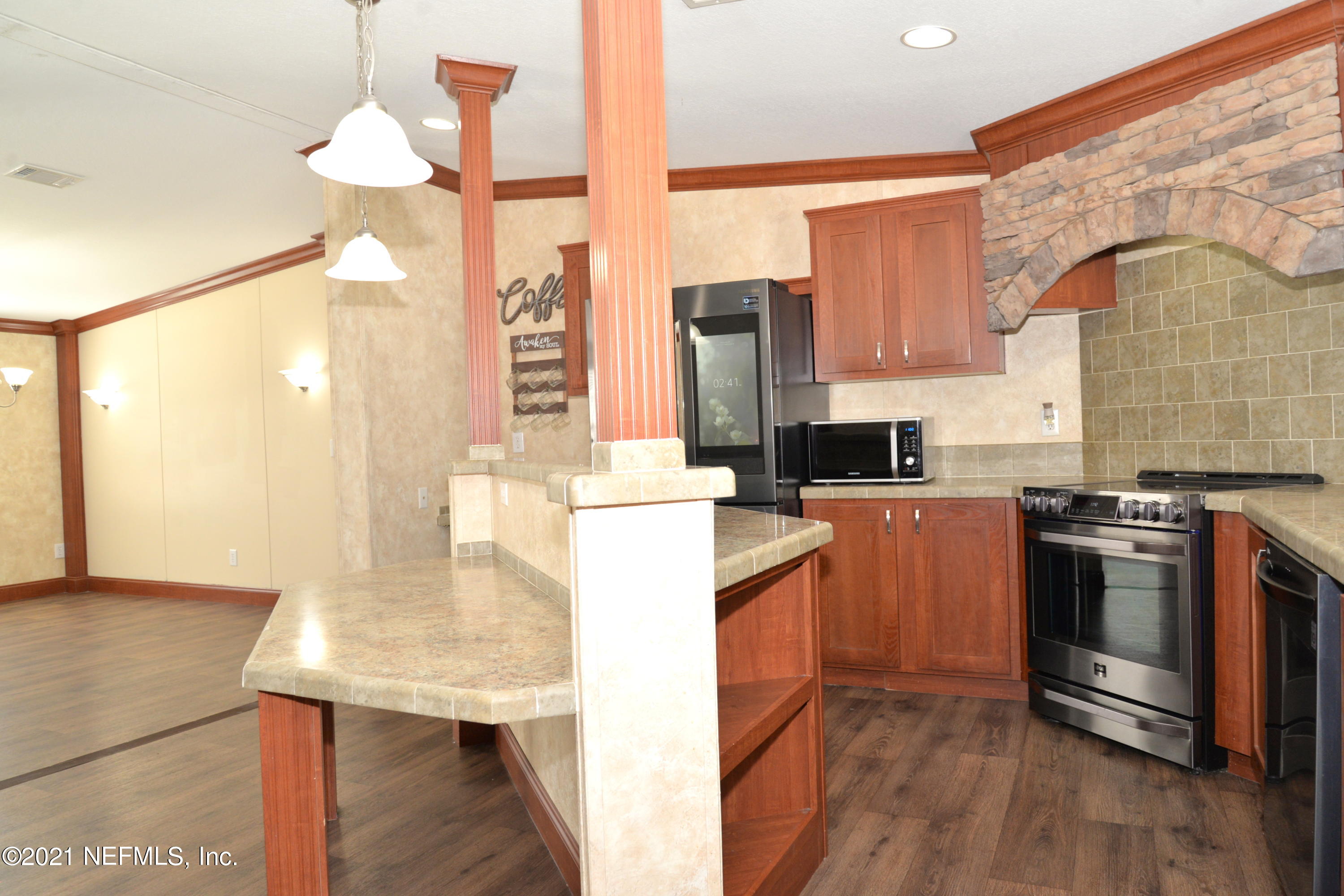 11425 Wingate Road North Jacksonville, FL 32218 - Photo 14 of 37 KITCHEN