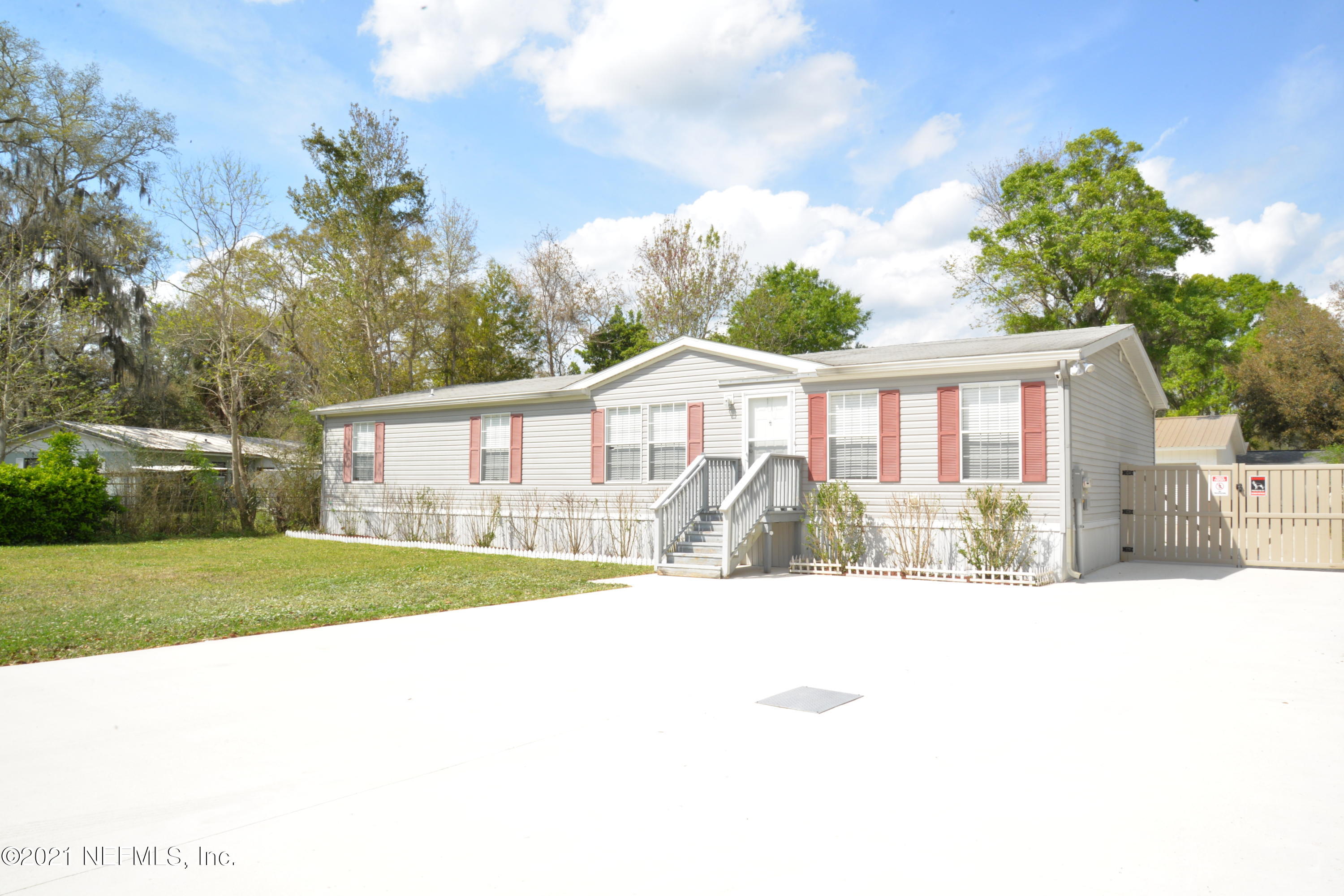 11425 Wingate Road North Jacksonville, FL 32218 - Photo 2 of 37 FRONT