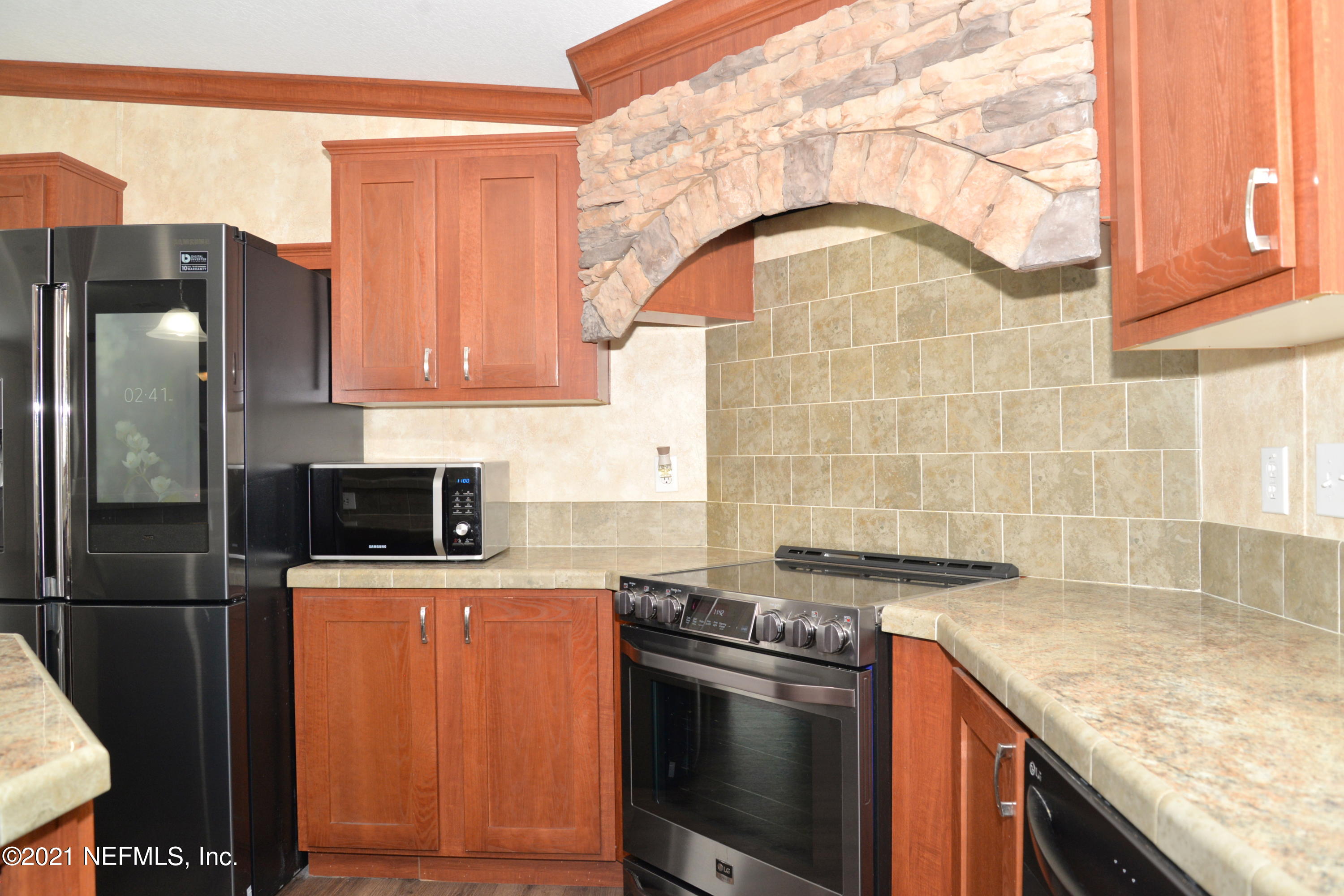 11425 Wingate Road North Jacksonville, FL 32218 - Photo 6 of 37 KITCHEN